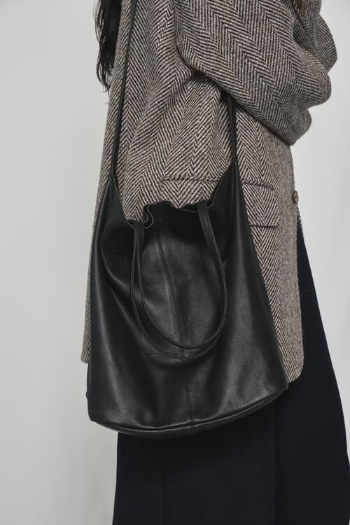 모르피 3WAY MEDIUM TOTE M – 가볍고 내구성 좋은 염소가죽의 클래식한 토트백 리뷰